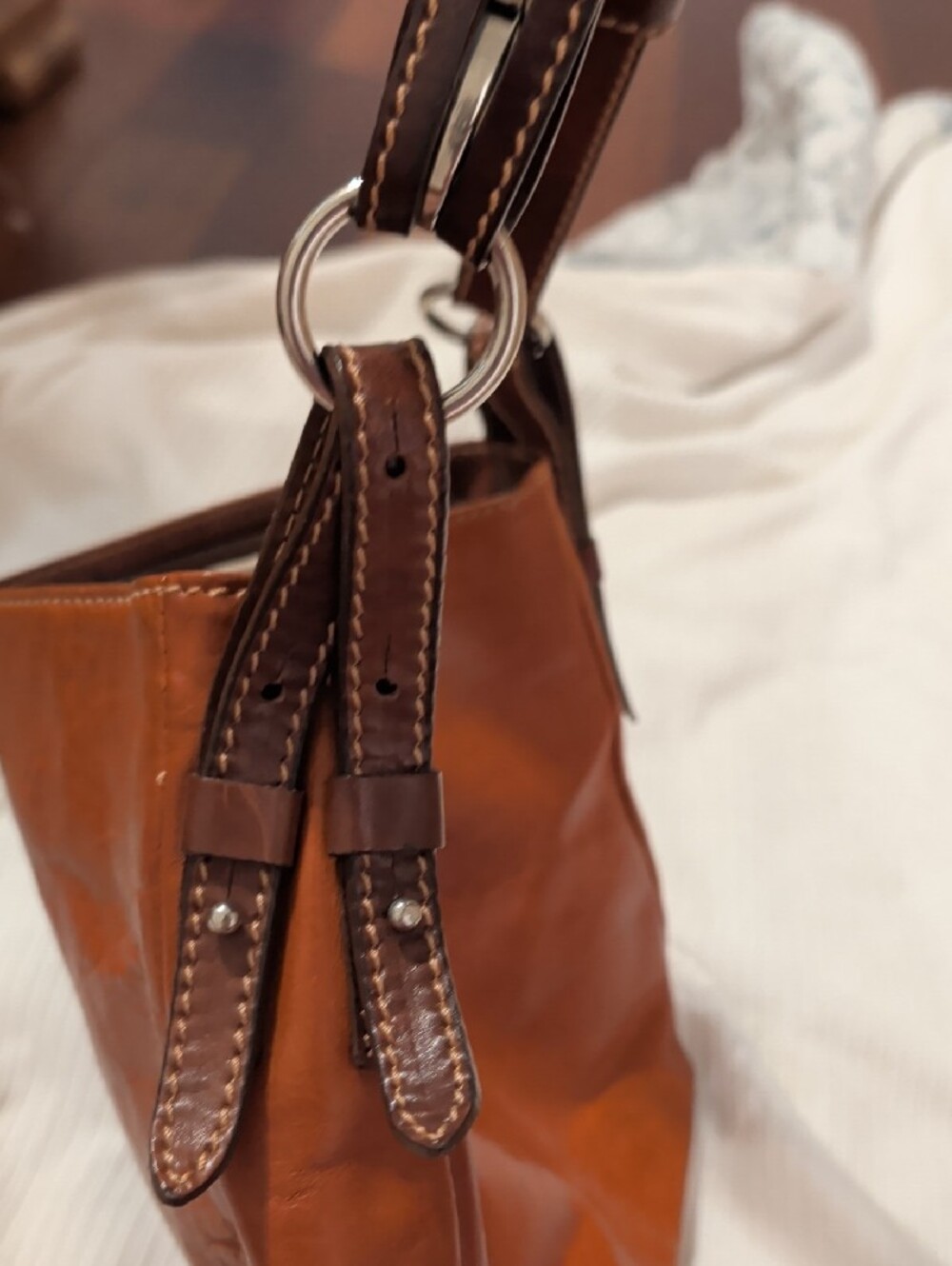 Conte Di Cavour Leather Shoulder Bag in Cognac Orangey Brown - Picture 13 of 15